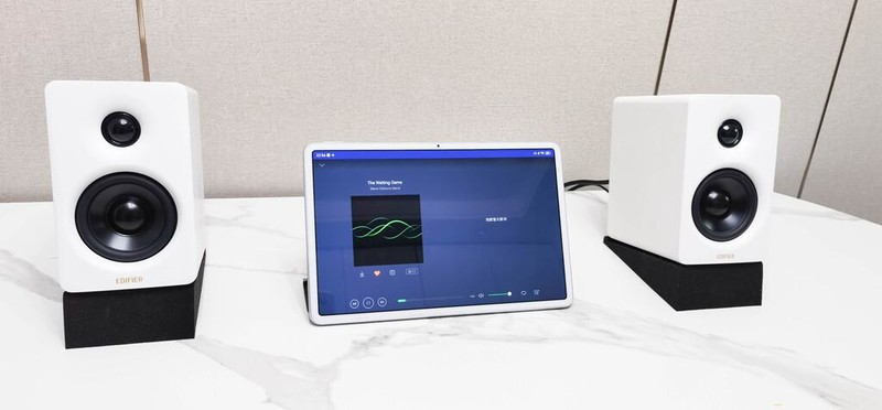 桌面空间不够，音箱该怎么选？当然是小身躯也能爆发大能量的漫步者N300