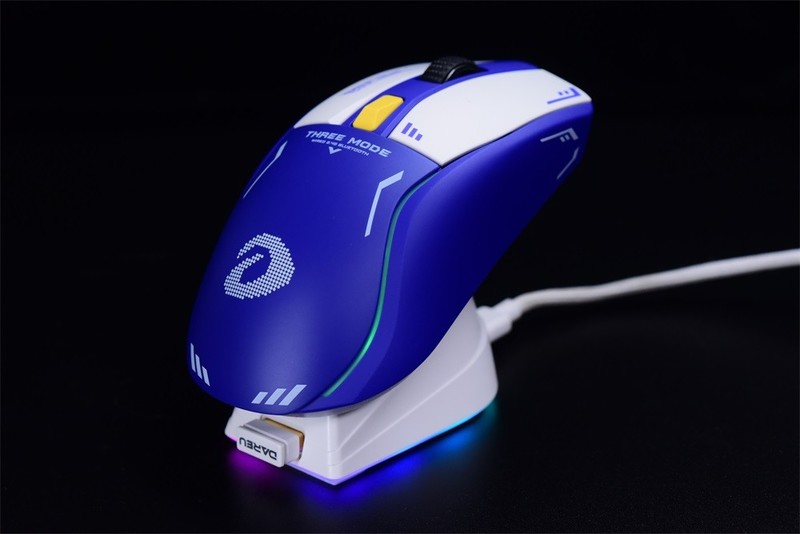 男生们的机甲浪漫——达尔优A950机甲版三模游戏鼠标