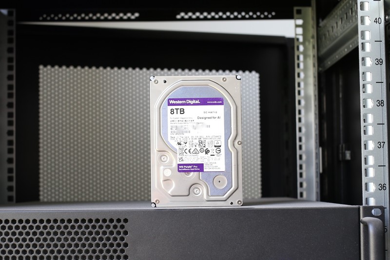 换上西数紫盘8TB，让你轻松搞定监控存储