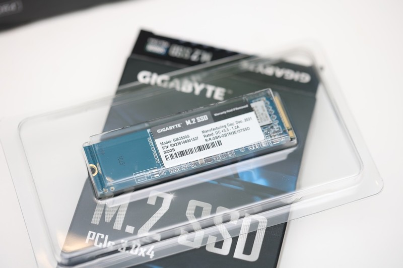 M.2固态入门级首选，299元500G技嘉GM2固态硬盘评测体验