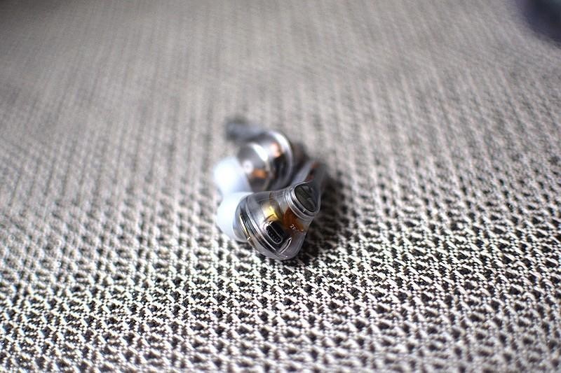 全能耳机上场啦SoundPEATS Capsule3 Pro透明设计下的极致音乐享受