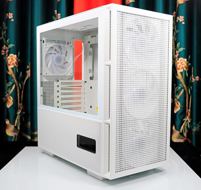 AMD Ryzen 5 8600G 真香！搭配 B650 吹雪大战 13400 / GTX1650