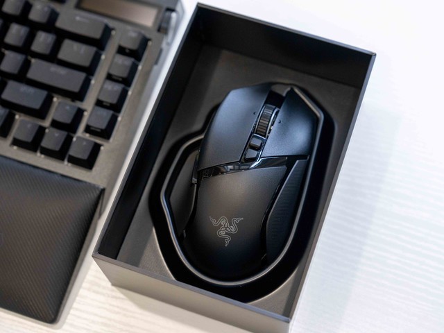 打工人的全能游戏鼠标，雷蛇巴塞利斯蛇V3专业版35K晒单