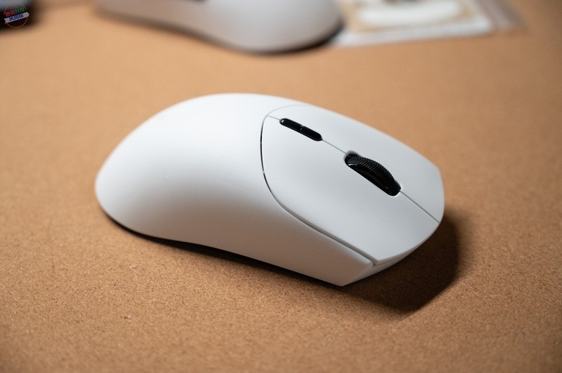 53克双8K鼠标，配备Nordic 54更快更稳，雷柏VT7二代体验