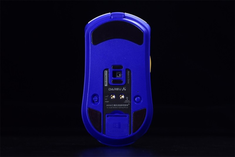 男生们的机甲浪漫——达尔优A950机甲版三模游戏鼠标