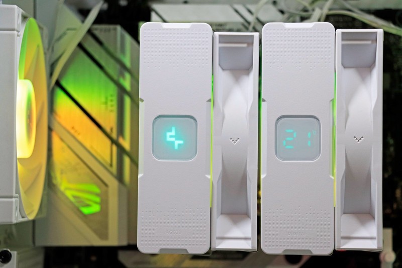 AMD Ryzen 5 8600G 真香！搭配 B650 吹雪大战 13400 / GTX1650