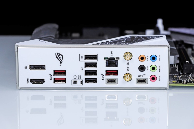 AMD Ryzen 5 8600G 真香！搭配 B650 吹雪大战 13400 / GTX1650