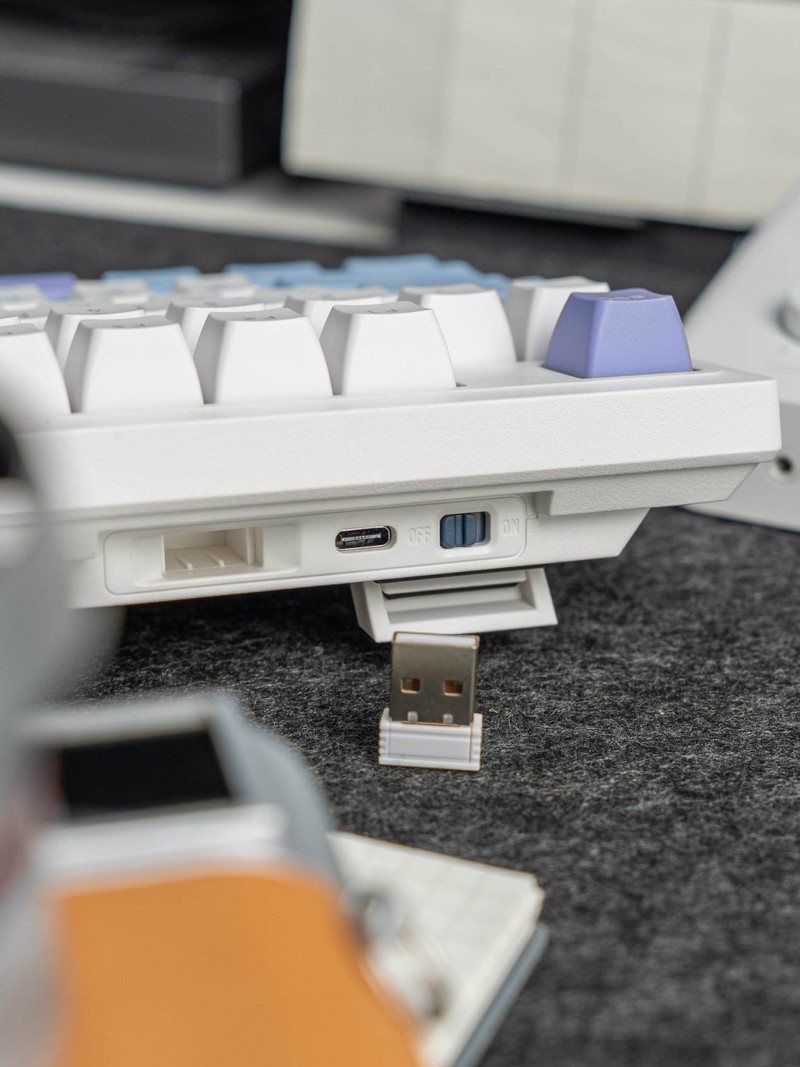 炫彩氛围，多模长续航，杜伽K100 POM奶昔轴机械键盘