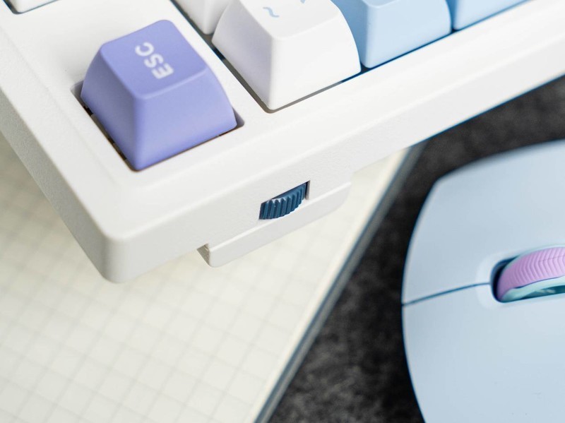 炫彩氛围，多模长续航，杜伽K100 POM奶昔轴机械键盘