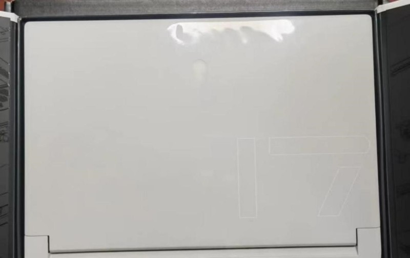 电竞游戏电脑推荐外星人游戏本x17 R2