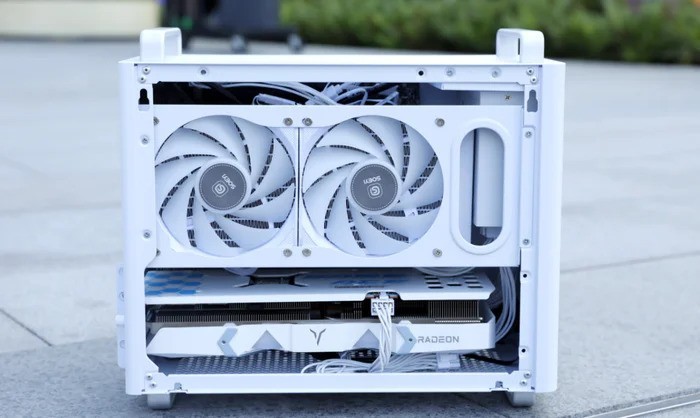 更亲民的2K显卡，盈通RX 6750GRE游戏高手打造颜值主机