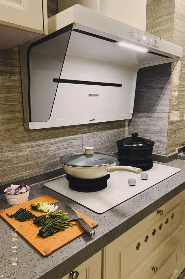 从装修踩坑到真香现场：2025年烟机选购避坑