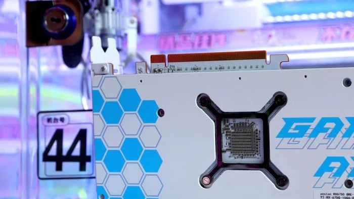 更亲民的2K显卡，盈通RX 6750GRE游戏高手打造颜值主机