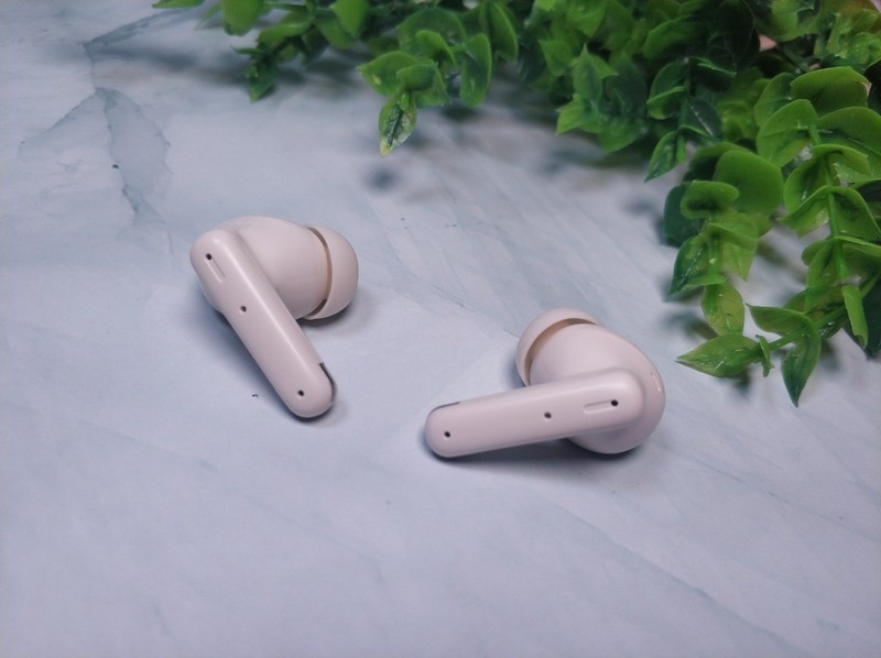 小巧精致颜值高，声音动听音质好，山灵MTW60真无线耳机