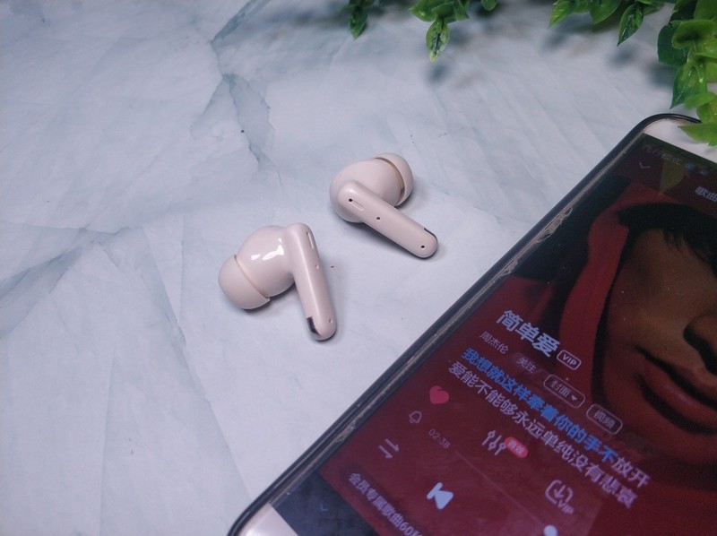 小巧精致颜值高，声音动听音质好，山灵MTW60真无线耳机