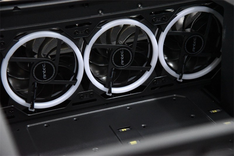 ARGB一手掌握，-安钛克DF800 FLUX ARGB机箱开箱