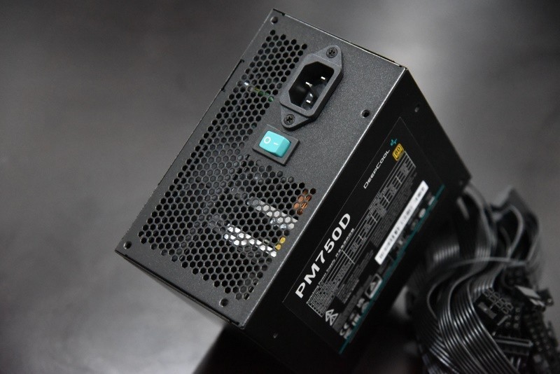 ARGB一手掌握，-安钛克DF800 FLUX ARGB机箱开箱