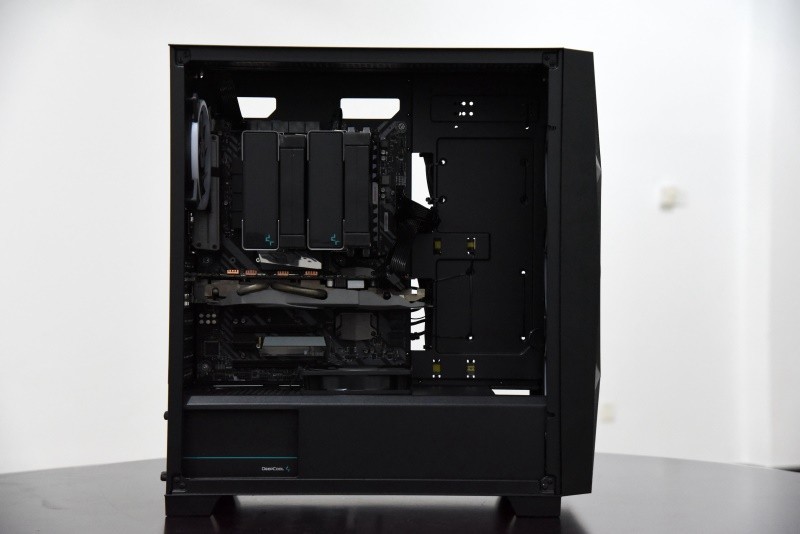 ARGB一手掌握，-安钛克DF800 FLUX ARGB机箱开箱