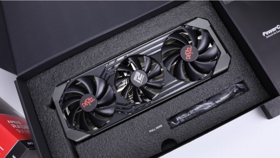 定价高400带来10%性能提升？撼讯RX6950XT红魔与RX6900XT对比评测