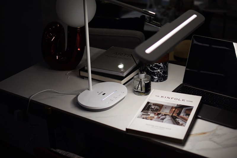 孩子学习最需要的礼物 南 卡护眼台灯L1 Pro