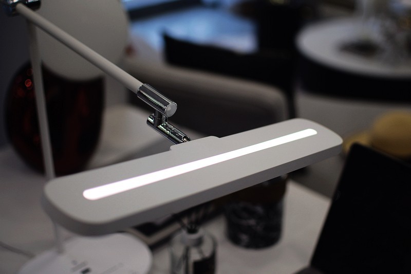 孩子学习最需要的礼物 南 卡护眼台灯L1 Pro