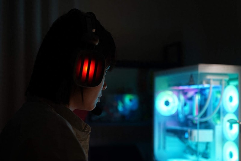 轻巧舒适、听声辨位的游戏利器，300元以内游戏耳机的不二之选