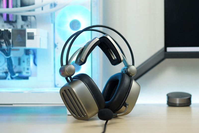 轻巧舒适、听声辨位的游戏利器，300元以内游戏耳机的不二之选