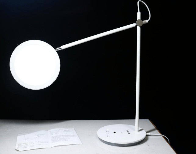 护眼灯真的有用吗？护眼灯到底该不该买？