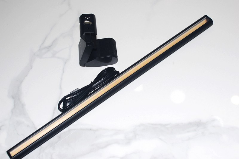 一盏为眼睛护航的智能照明灯具 SUKER书客屏幕挂灯