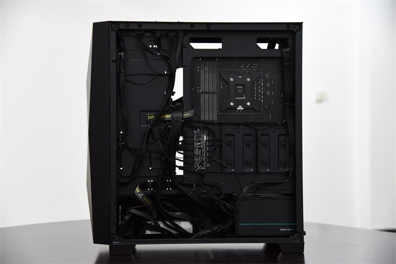 ARGB一手掌握，-安钛克DF800 FLUX ARGB机箱开箱