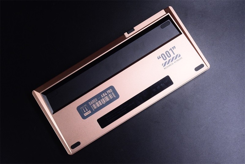 2022年最实力堆料的机械键盘——达尔优A84 Pro