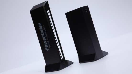 定价高400带来10%性能提升？撼讯RX6950XT红魔与RX6900XT对比评测