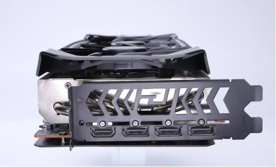 定价高400带来10%性能提升？撼讯RX6950XT红魔与RX6900XT对比评测