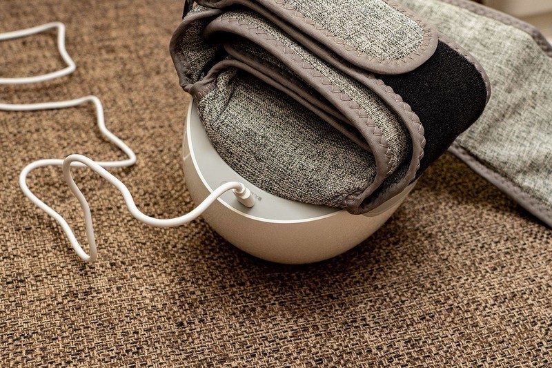 看父母选啥礼物？啥也不缺那就送健康，整个膝盖按摩仪对付老寒腿