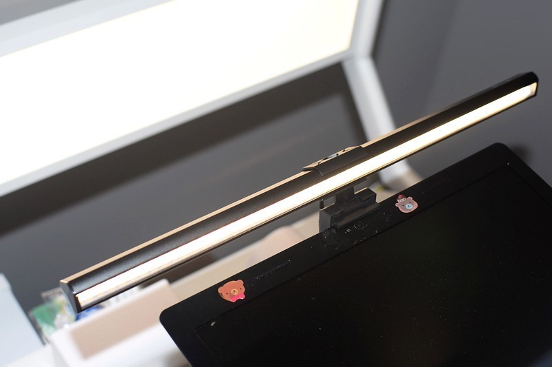 一盏为眼睛护航的智能照明灯具 SUKER书客屏幕挂灯