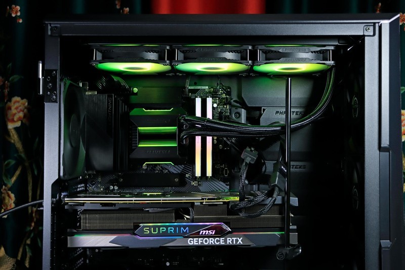 4080 比 3090Ti 强多少？最便宜大牌 Z790 PG Lightning/D4 值得买吗？