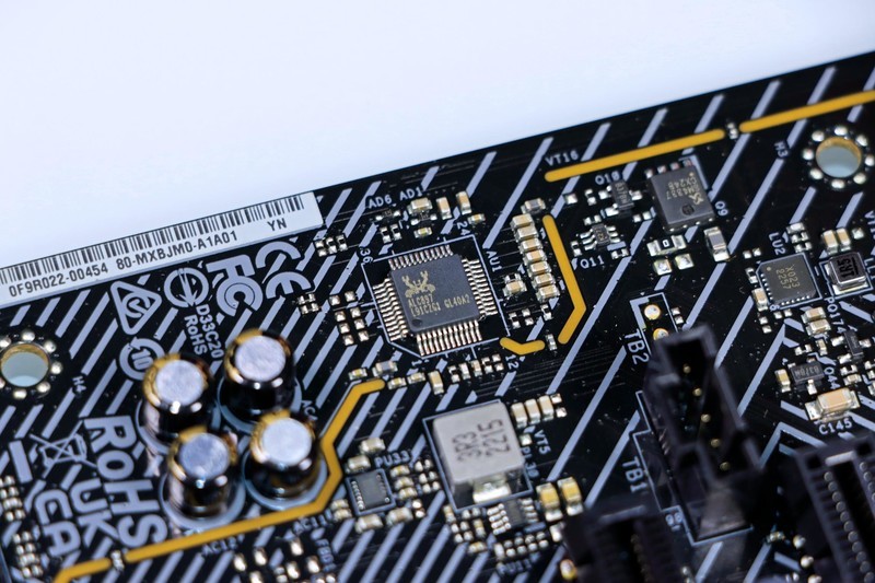 4080 比 3090Ti 强多少？最便宜大牌 Z790 PG Lightning/D4 值得买吗？