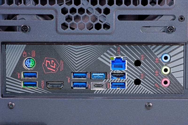 4080 比 3090Ti 强多少？最便宜大牌 Z790 PG Lightning/D4 值得买吗？