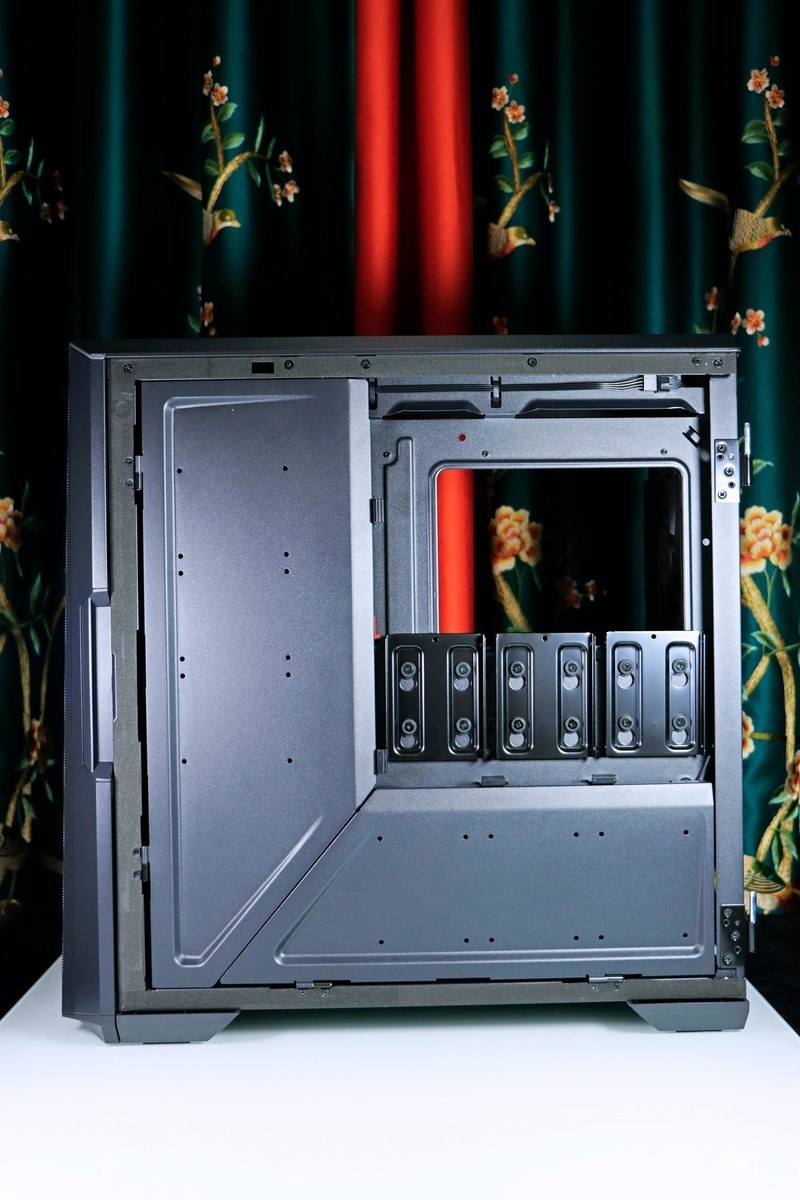 4080 比 3090Ti 强多少？最便宜大牌 Z790 PG Lightning/D4 值得买吗？