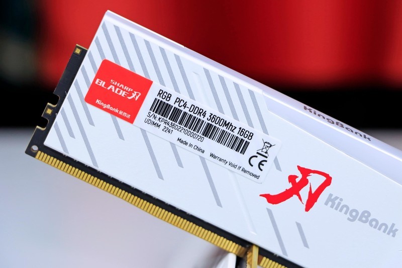 4080 比 3090Ti 强多少？最便宜大牌 Z790 PG Lightning/D4 值得买吗？