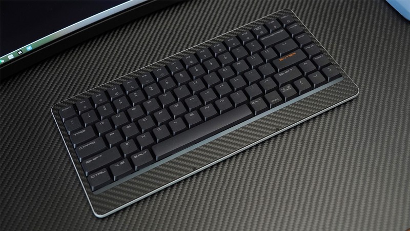 洛斐EGDE84双模矮轴机械键盘评测：3K碳纤维+镁合金+凯华定制矮轴