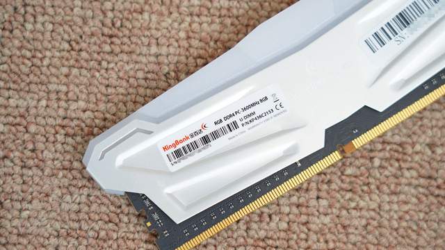 性价比较高的RGB灯条？金百达 DDR4 3600 8G×2幻光内存条体验分享