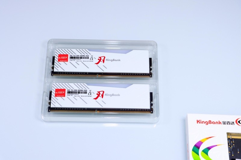 4080 比 3090Ti 强多少？最便宜大牌 Z790 PG Lightning/D4 值得买吗？