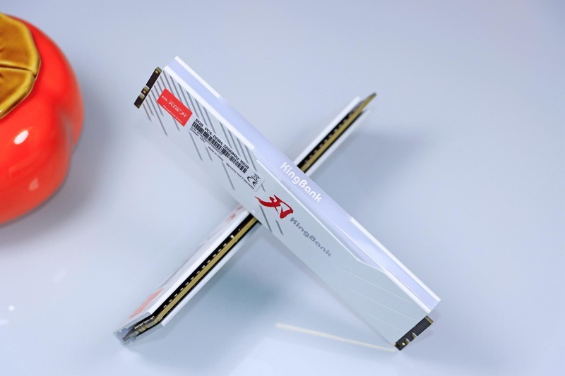 4080 比 3090Ti 强多少？最便宜大牌 Z790 PG Lightning/D4 值得买吗？