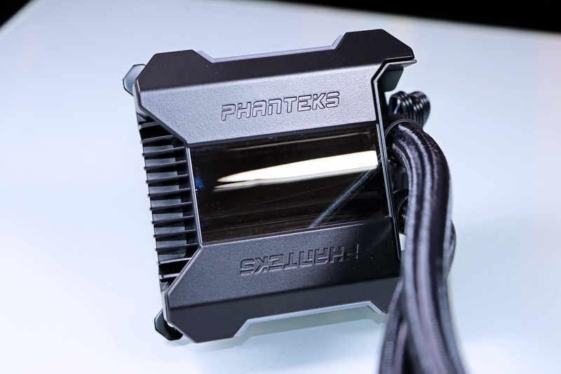 4080 比 3090Ti 强多少？最便宜大牌 Z790 PG Lightning/D4 值得买吗？