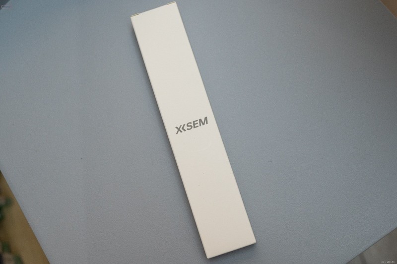 书写触感细腻的电容触控笔，透明造型超好看，西圣Pencil2上手