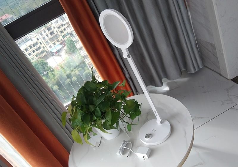 重新定义智慧护眼光，达伦智能台灯3的魅力探讨