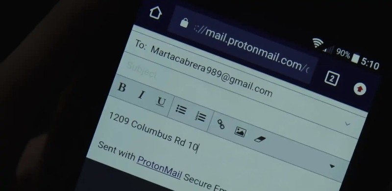 “坏人不用 iPhone”这个梗已不再，《利刃出鞘 2：抽丝剥茧》几乎全员改用星空体育平台手机