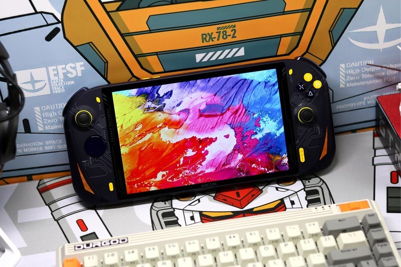 AOKZOE游戏掌机开箱，8英寸1200P屏幕，搭载AMD锐龙7 6800U处理器