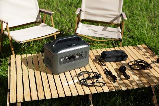 1.5小时充满电，绿联星辰户外电源GS600评测，实现露营用电自由